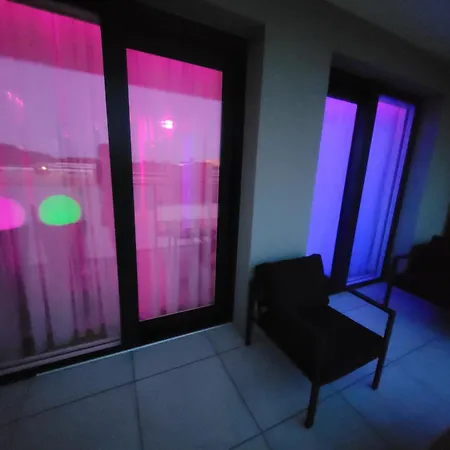 Perłowa Glam Haven 418 *