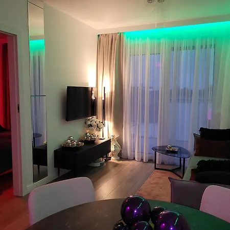 Perłowa Glam Haven